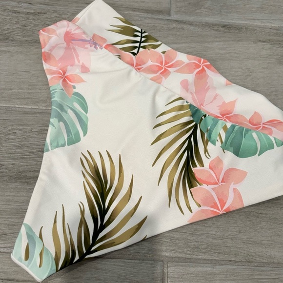 Infamous White Palm Bikini Bottoms size Medium - Picture 3 of 8